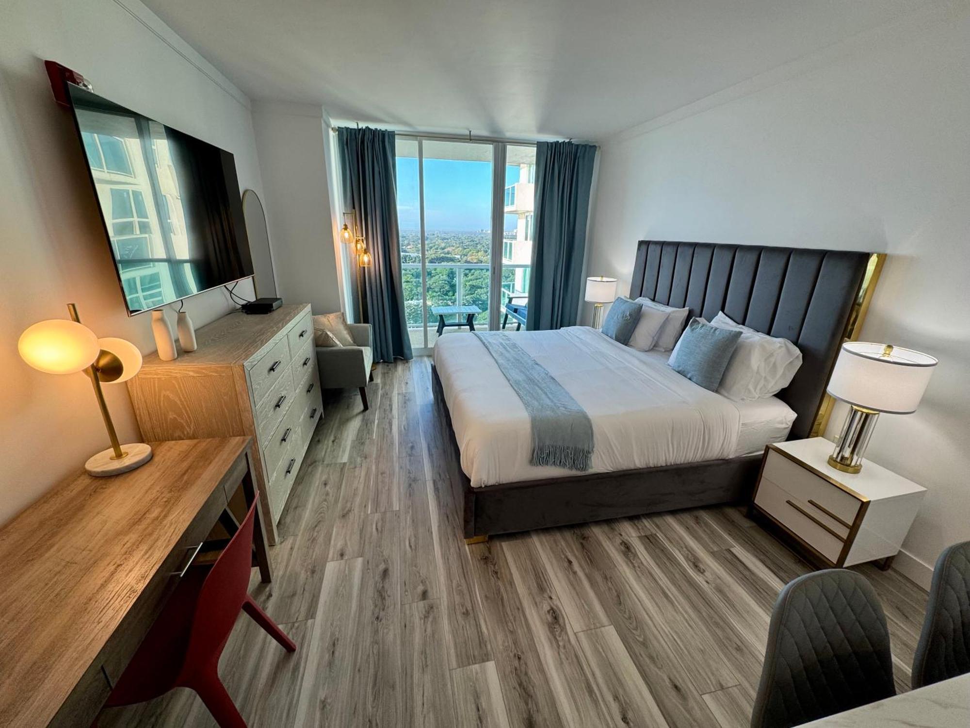 Balcony Ocean View ! Wifi - Pool - Gym - Parking Aparthotel Miami Exterior photo