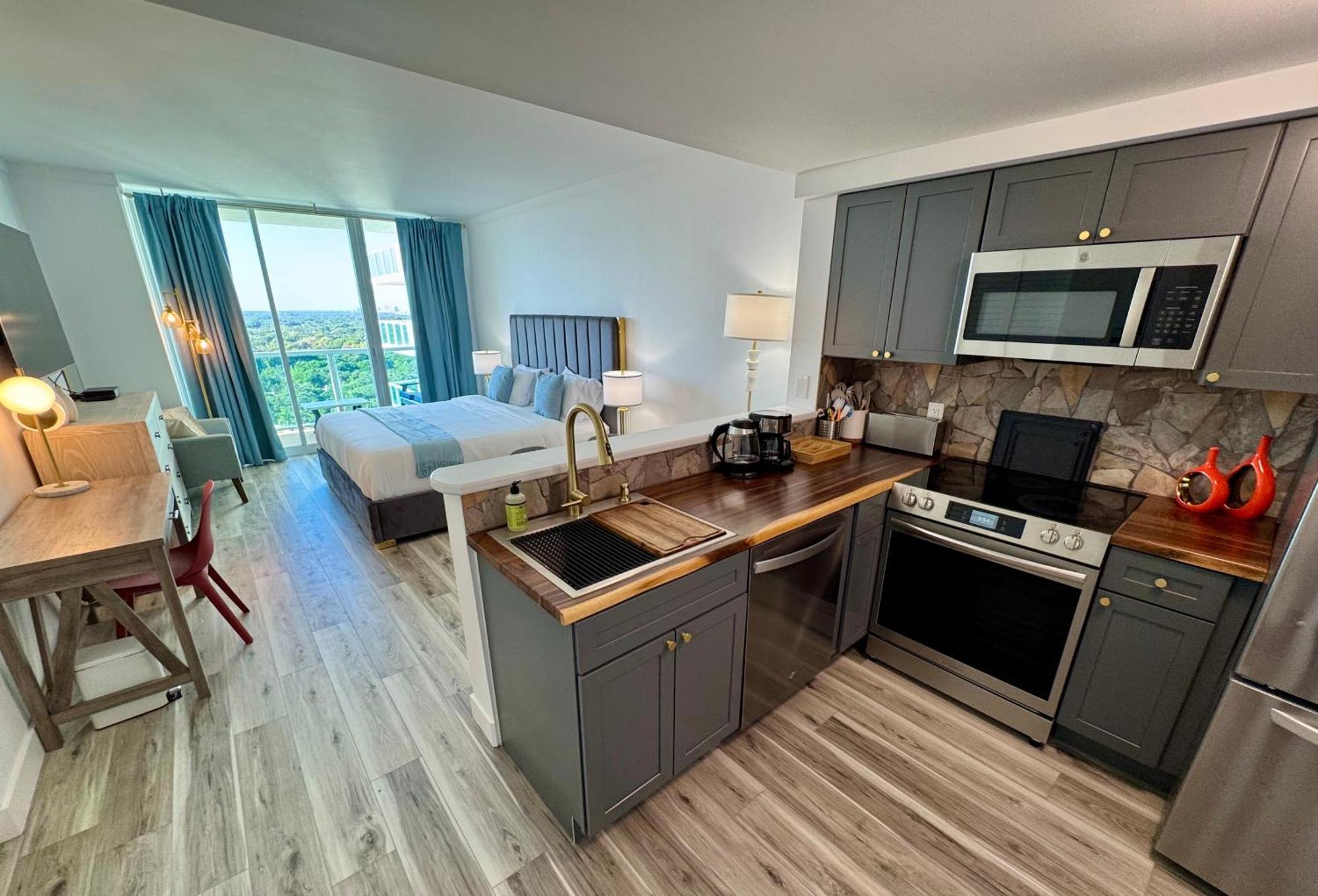 Balcony Ocean View ! Wifi - Pool - Gym - Parking Aparthotel Miami Exterior photo